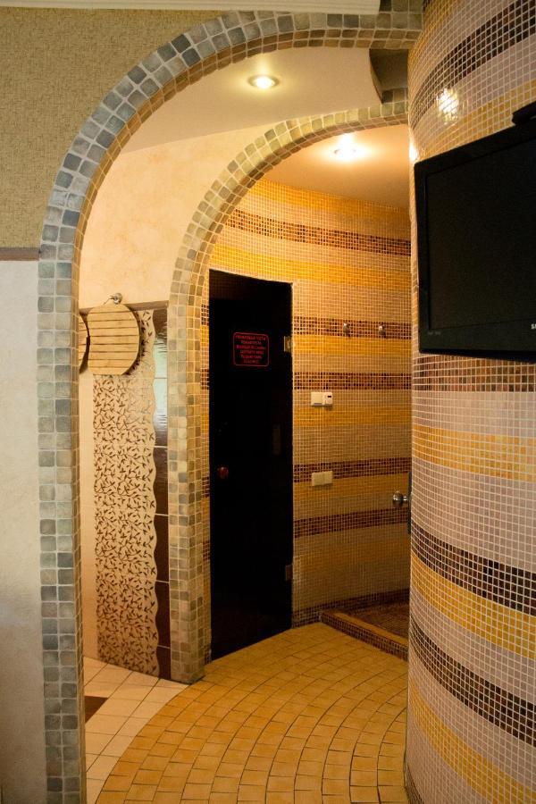 Aqvium Hotel Dnipro Eksteriør billede