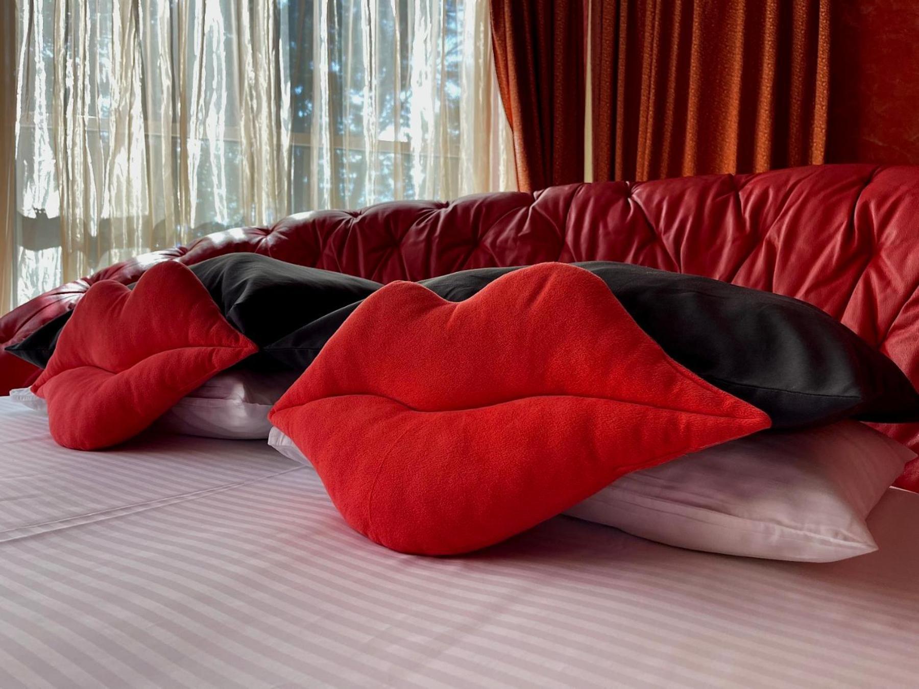 Aqvium Hotel Dnipro Eksteriør billede