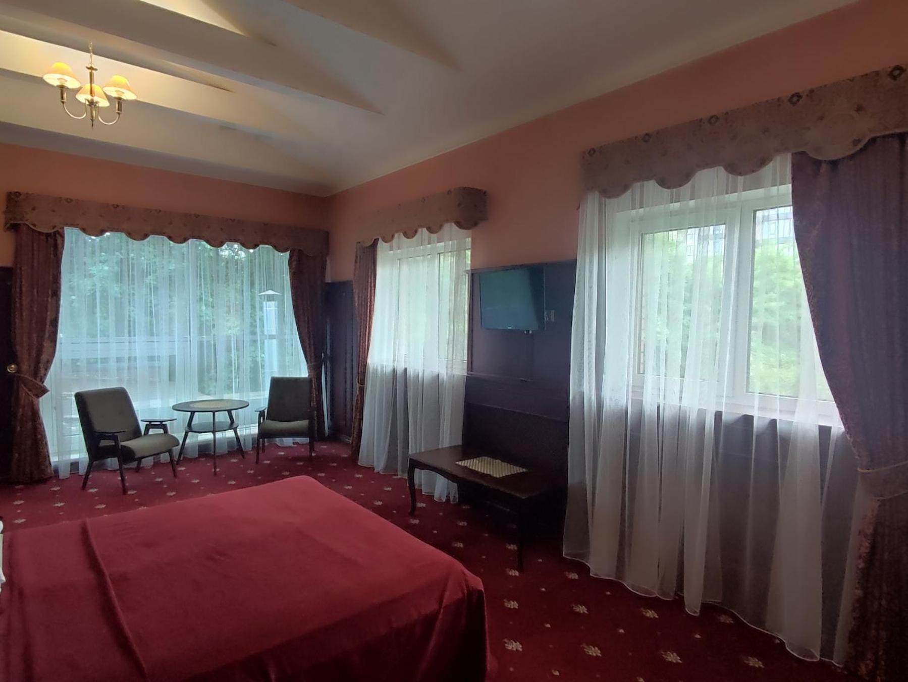 Aqvium Hotel Dnipro Eksteriør billede