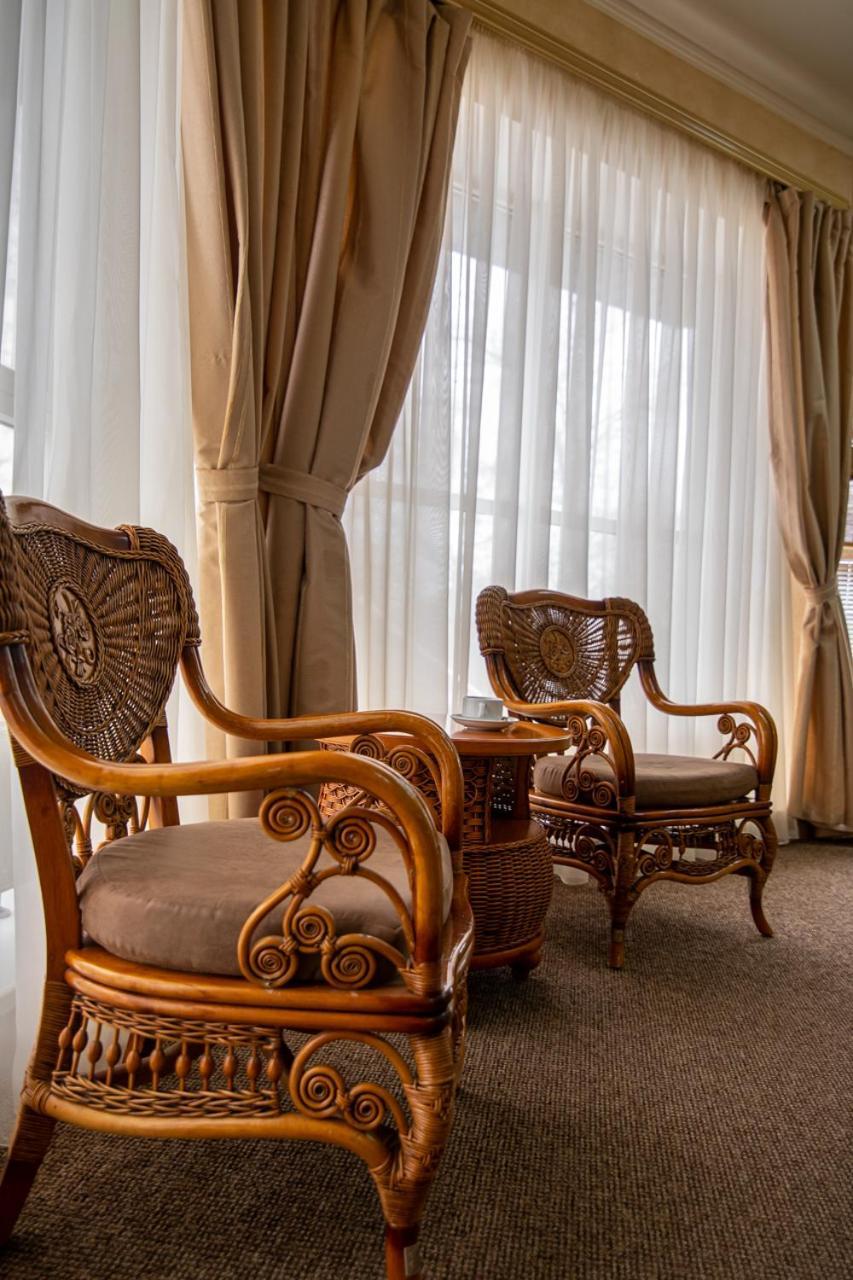 Aqvium Hotel Dnipro Eksteriør billede