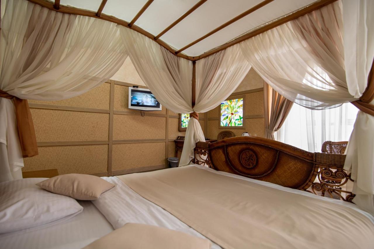 Aqvium Hotel Dnipro Eksteriør billede